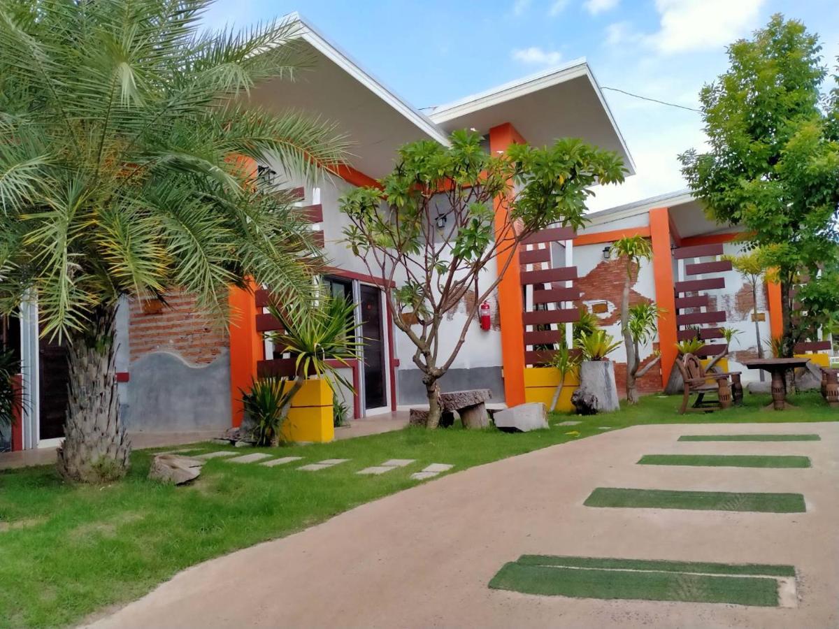 Le Park 23 Boutique Resort Roi Et Exterior photo