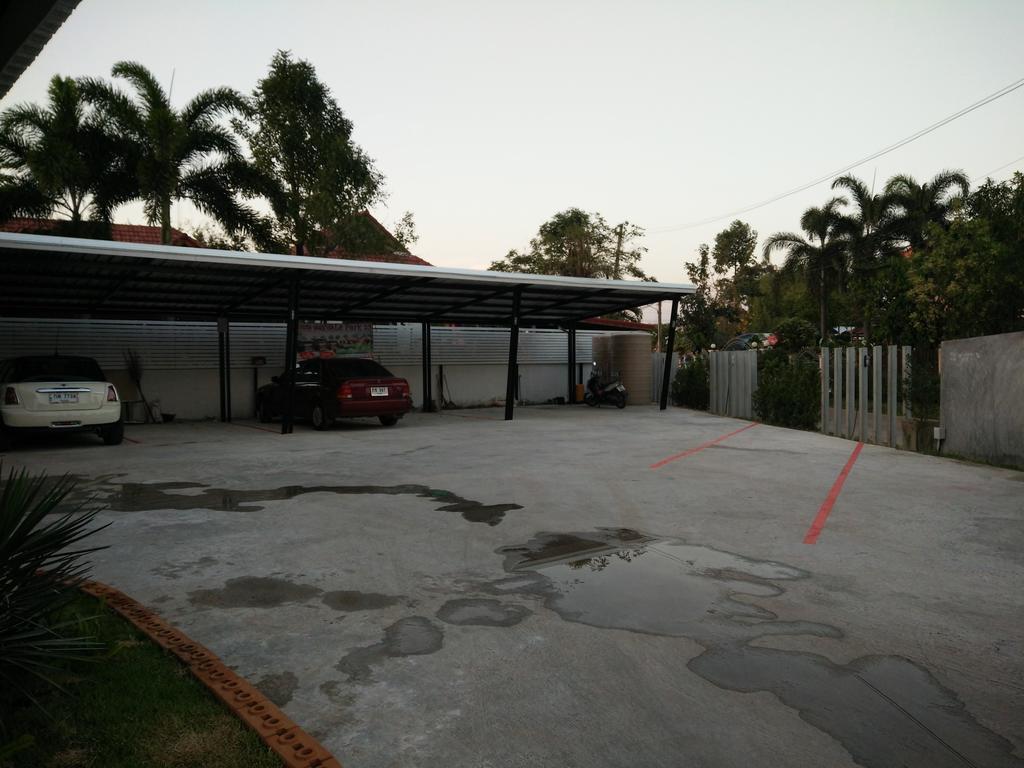 Le Park 23 Boutique Resort Roi Et Exterior photo