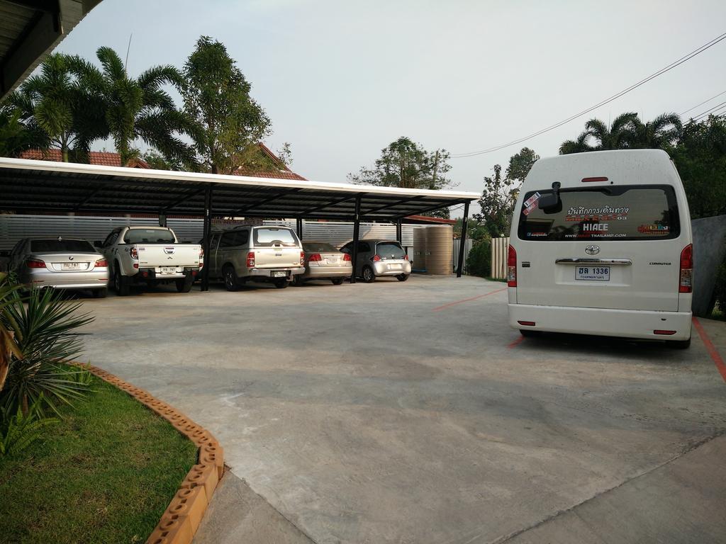 Le Park 23 Boutique Resort Roi Et Exterior photo