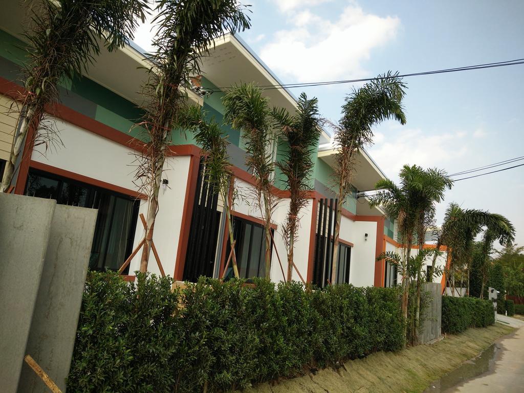 Le Park 23 Boutique Resort Roi Et Exterior photo