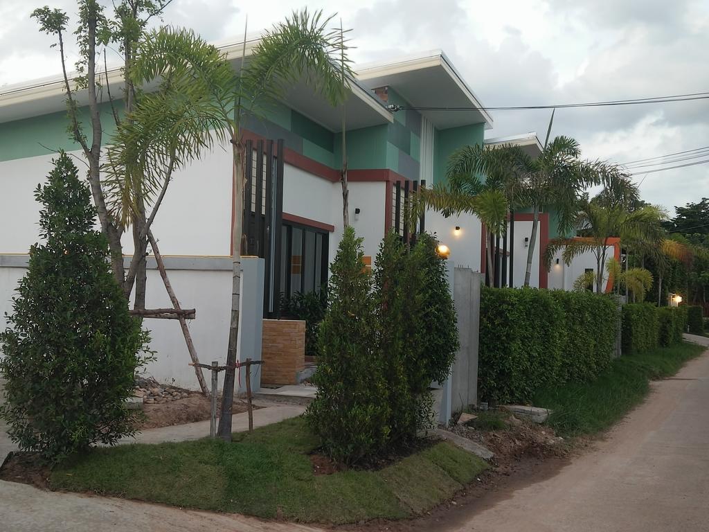 Le Park 23 Boutique Resort Roi Et Exterior photo